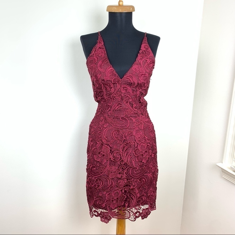 Dress The Population Red Berry Lace Mini Dress S - Picture 2 of 16